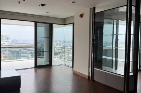 3 Bedroom Condo for rent in Rattanakosin View Mansion, Bang Yi Khan, Bangkok near MRT Sanam Luang