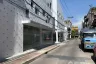 Office for rent in PUNICA, Rong Mueang, Bangkok near MRT Hua Lamphong