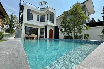 5 Bedroom Villa for sale in Wat Ket, Chiang Mai