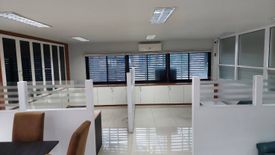 Office for rent in Pa Daet, Chiang Mai