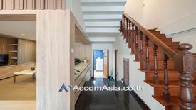 5 Bedroom House for rent in Phra Khanong, Bangkok near BTS Ekkamai