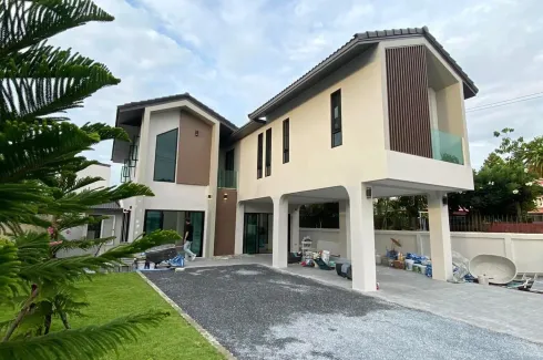 4 Bedroom House for sale in Don Mueang, Bangkok