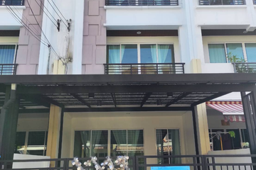 3 Bedroom Townhouse for rent in Khlong Chan, Bangkok