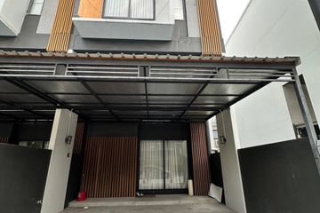 3 Bedroom Townhouse for rent in Suan Luang, Bangkok near Airport Rail Link Hua Mak