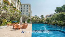 3 Bedroom Apartment for rent in Thung Maha Mek, Bangkok near MRT Lumpini