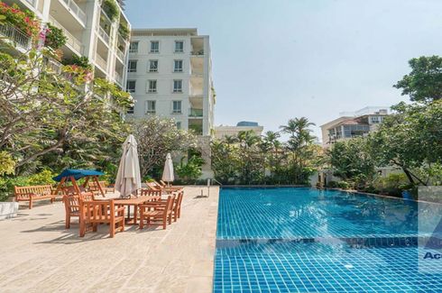 3 Bedroom Apartment for rent in Thung Maha Mek, Bangkok near MRT Lumpini