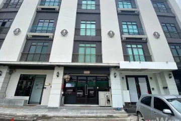 Office for sale in Chic District Ram 53, Phlapphla, Bangkok