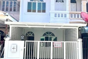 3 Bedroom Townhouse for sale in Nuan Chan, Bangkok