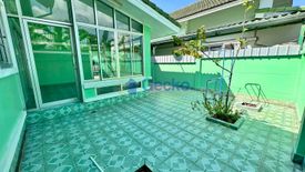 3 Bedroom House for rent in Na Kluea, Chonburi