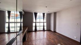 3 Bedroom Condo for sale in The Peak Sukhumvit 15, Khlong Toei Nuea, Bangkok near Airport Rail Link Makkasan