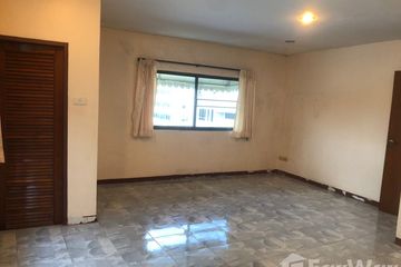 5 Bedroom Office for sale in Sam Sen Nok, Bangkok near MRT Phawana