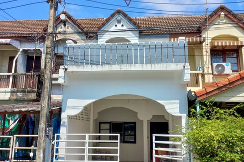 2 Bedroom Townhouse for sale in Sanam Bin, Bangkok