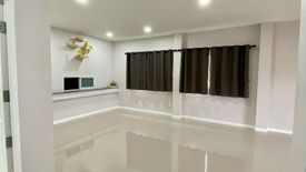 4 Bedroom House for sale in Ban Waen, Chiang Mai