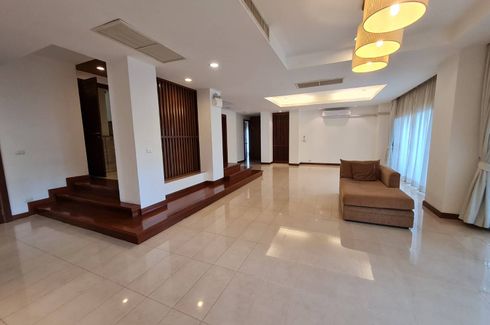 3 Bedroom Condo for rent in Thung Maha Mek, Bangkok near BTS Chong Nonsi