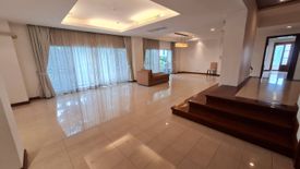 3 Bedroom Condo for rent in Thung Maha Mek, Bangkok near BTS Chong Nonsi