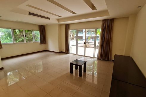 3 Bedroom Condo for rent in Thung Maha Mek, Bangkok near BTS Chong Nonsi