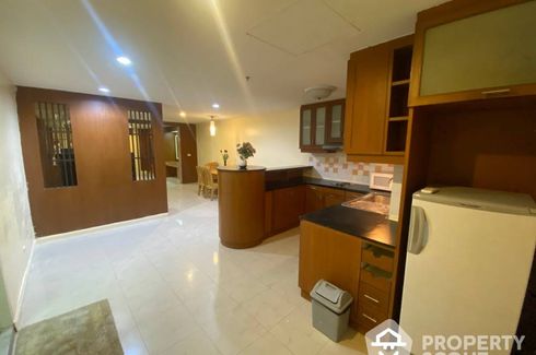 1 Bedroom Condo for sale in Nusa State Tower Condominium, Silom, Bangkok near BTS Surasak