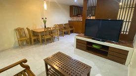 1 Bedroom Condo for sale in Nusa State Tower Condominium, Silom, Bangkok near BTS Surasak