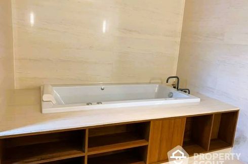 3 Bedroom Condo for rent in The Crest Ruamrudee, Langsuan, Bangkok near BTS Ploen Chit