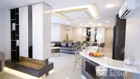 4 Bedroom Condo for sale in Belle Grand Rama 9, Huai Khwang, Bangkok near MRT Phra Ram 9