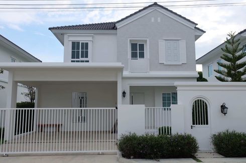 3 Bedroom House for rent in Khlong Toei Nuea, Bangkok near MRT Phetchaburi