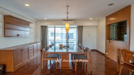 2 Bedroom Apartment for rent in Langsuan, Bangkok near BTS Ploen Chit