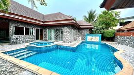 3 Bedroom House for sale in Na Kluea, Chonburi