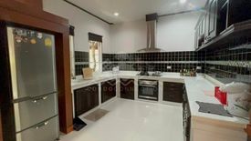 3 Bedroom House for sale in Na Kluea, Chonburi