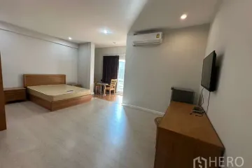 24 Bedroom Office for rent in Chom Phon, Bangkok near BTS Phahon Yothin 24