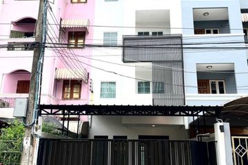 5 Bedroom Townhouse for rent in Phra Khanong Nuea, Bangkok