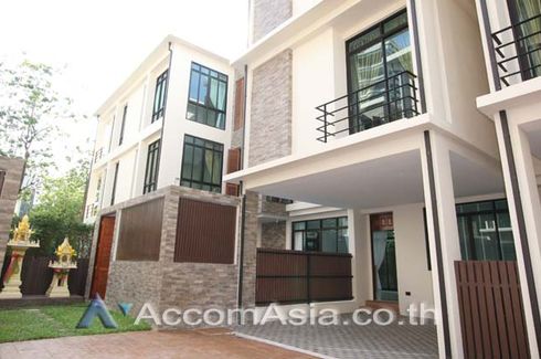 5 Bedroom House for rent in Khlong Tan, Bangkok near BTS Phrom Phong