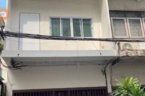 3 Bedroom Townhouse for sale in Yan Nawa, Bangkok near BTS Surasak