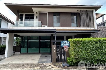 4 Bedroom House for sale in Dokmai, Bangkok