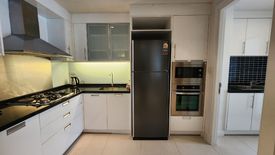 3 Bedroom Condo for rent in Khlong Tan Nuea, Bangkok