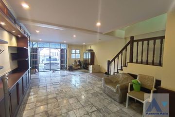 4 Bedroom Townhouse for rent in Phra Khanong, Bangkok near BTS Ekkamai