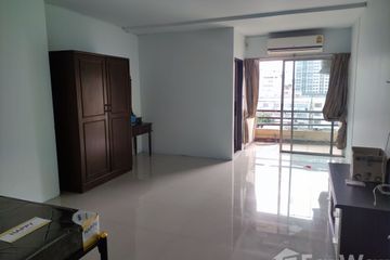 Condo for sale in Santisuk Garden, Hua Mak, Bangkok near MRT Yaek Lam Sali