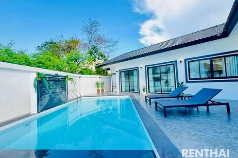 4 Bedroom House for sale in Na Kluea, Chonburi