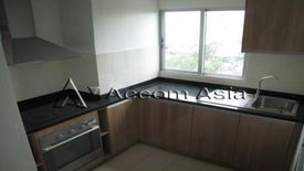 3 Bedroom Apartment for rent in Khlong Toei, Bangkok near BTS Asoke