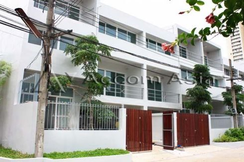 6 Bedroom Townhouse for rent in Phra Khanong, Bangkok near BTS Ekkamai