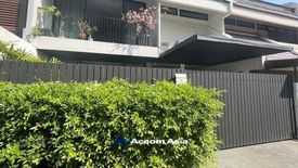 3 Bedroom House for sale in Phra Khanong, Bangkok near BTS Phra Khanong