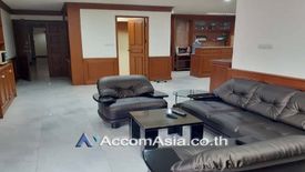 3 Bedroom Condo for rent in Ruamjai Heights, Khlong Toei Nuea, Bangkok near MRT Sukhumvit