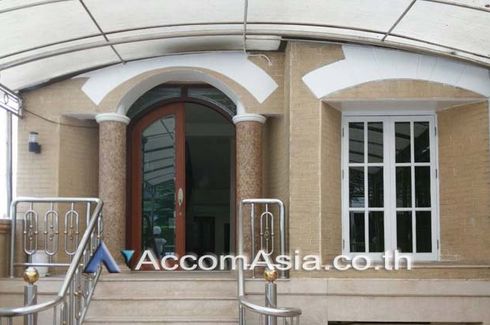 5 Bedroom Townhouse for rent in Thung Wat Don, Bangkok near BTS Surasak