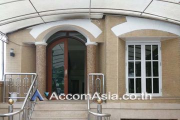 5 Bedroom Townhouse for rent in Thung Wat Don, Bangkok near BTS Surasak