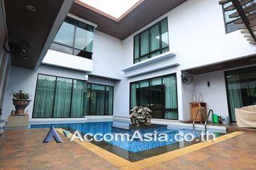 3 Bedroom House for sale in Phra Khanong, Bangkok near BTS Ekkamai