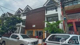 4 Bedroom Townhouse for sale in Phlapphla, Bangkok