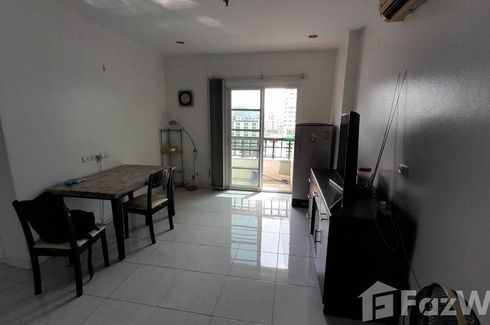 2 Bedroom Condo for sale in Johnny Tower, Huai Khwang, Bangkok near MRT Huai Khwang