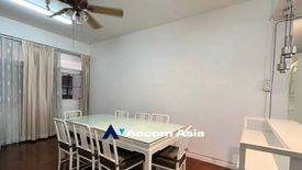 3 Bedroom Apartment for rent in Khlong Toei, Bangkok near BTS Asoke