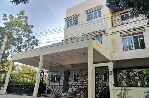 5 Bedroom House for sale in Saphan Sung, Bangkok