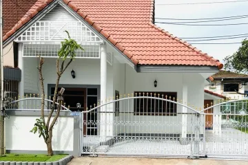 2 Bedroom House for sale in Na Kluea, Chonburi