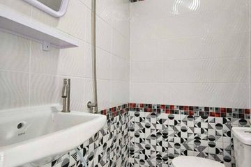 2 Bedroom Townhouse for sale in Tha Raeng, Bangkok